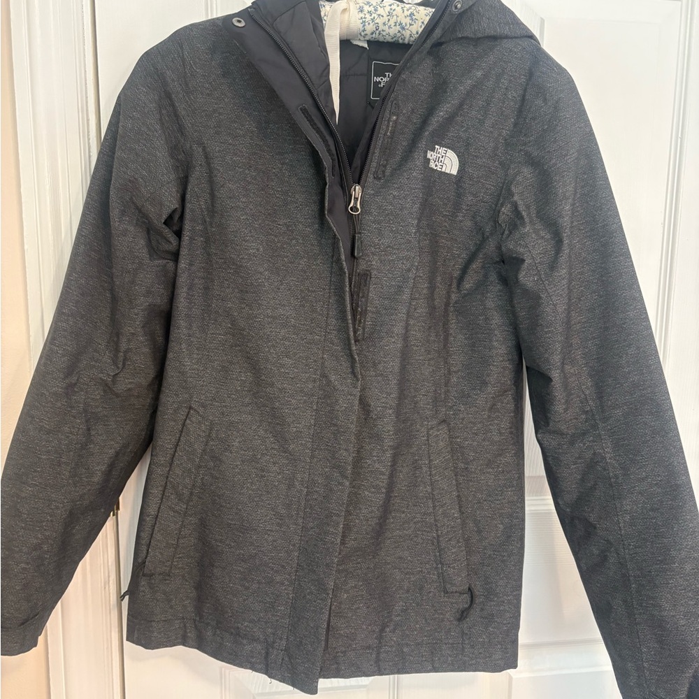 North Face insulated windbreaker jacket